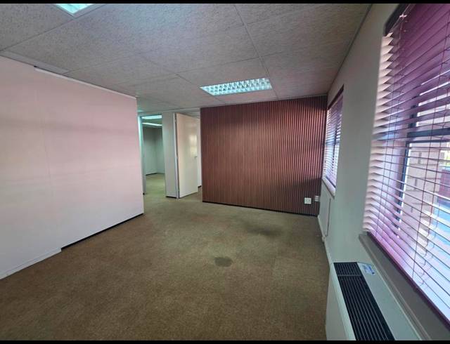 BUSINESS PROPERTY TO RENT IN MENLYN